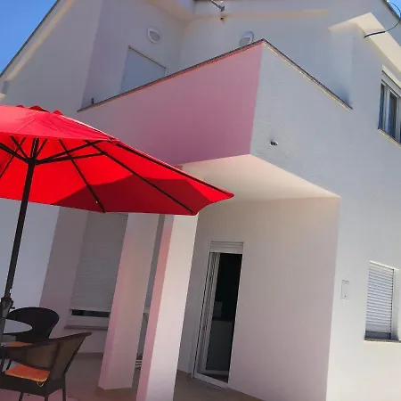 Obitelji Hrzan-keglevic 2 Apartment *