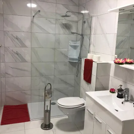 Apartman Bijela Kuca-Prizemlje * Мандре